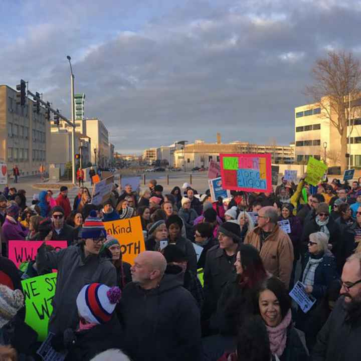 Crowd at solidarity rally for immigrants and refugees